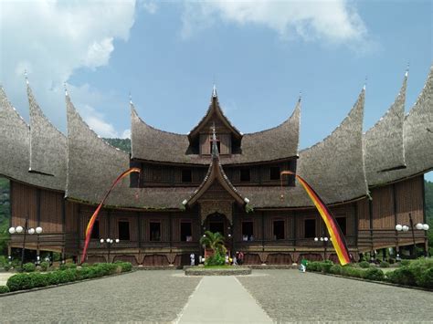 Tempat Wisata Di Sumatera Barat, Jam Gadang